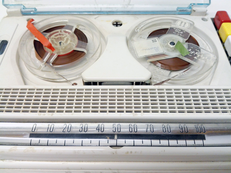 magnetofono grabador cinta sonido geloso italia plastico func 220v 10x26x16.7 1u